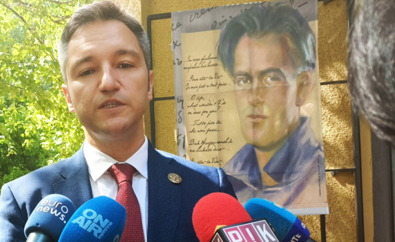 Вигенин: В понеделник ръководството на БСП ще се събере, за да обсъди ситуацията