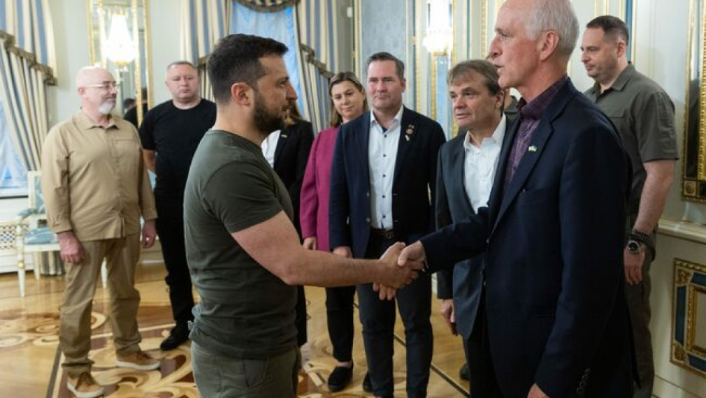 Американски конгресмени се срещнаха със Зеленски, обещаха подкрепа във войната с Русия