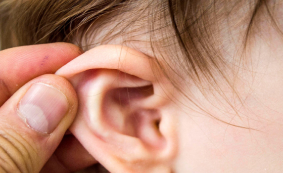 Новата Ковид вълна: Пациенти са диагностицирани с внезапна загуба на слуха