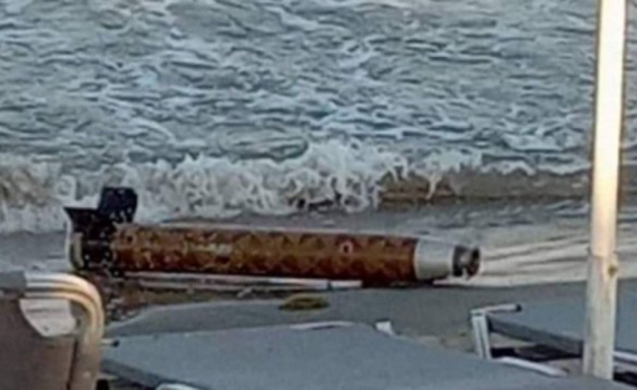 Част от боеприпас изплува и край Арапя