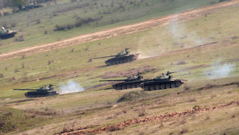 Скопие дарява на Киев танкове, закупени от Украйна през 2001-а