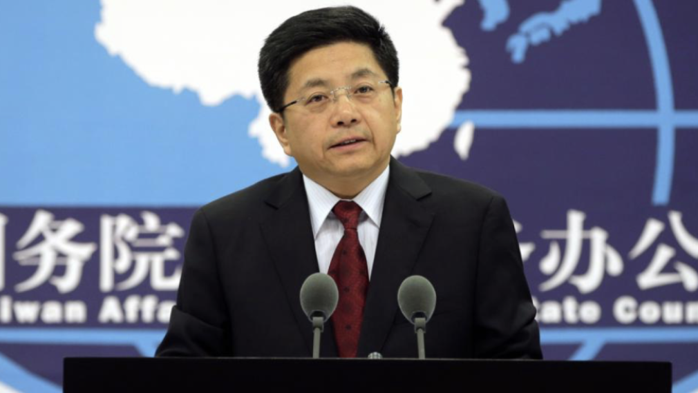 Китай обеща "ускорен колапс" и "голяма катастрофа" на тайванския лидер