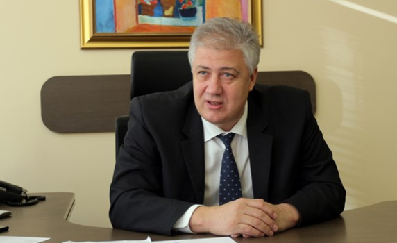 Върнаха проф. Балтов на работа в "Пирогов", разследват предишния директор