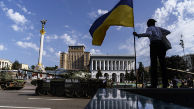Украйна ще отбележи днес националния си празник и шест месеца