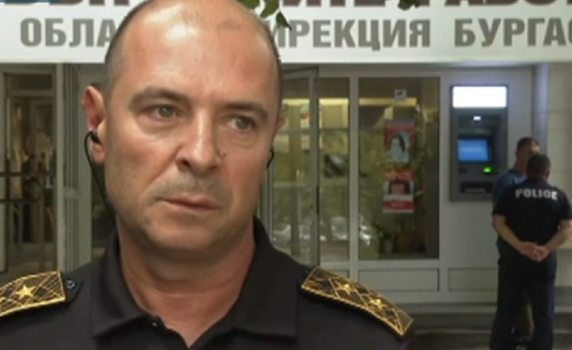 Шефът на МВР - Бургас: Полицаите, загинали при катастрофата с автобус, са действали правилно