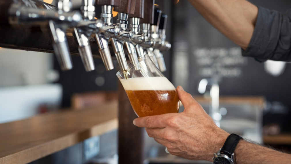 "Карлсберг" спира да произвежда бира в Полша заради цената на газа