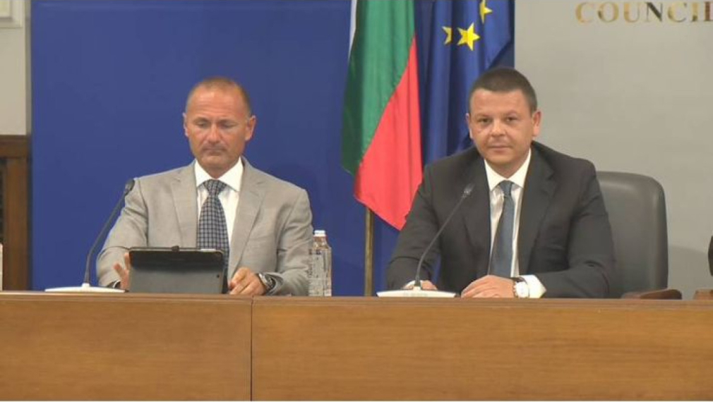 България е уведомила Европейската комисия, че няма да сключва нов договор с "Газпром"