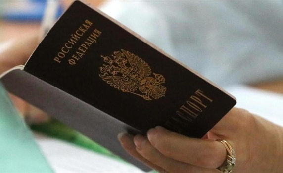 ЕС прекратява облекченото издаване на визи за руснаци, но не налага пълна забрана за влизане