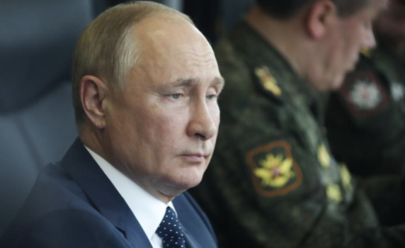 Путин пристигна на полигона на военните учения "Восток-2022"