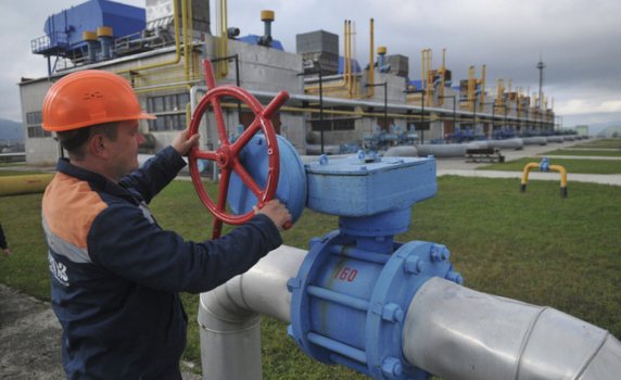 Руският газ продължава да тече през Украйна без промяна, докато "Северен поток-1" е спрян