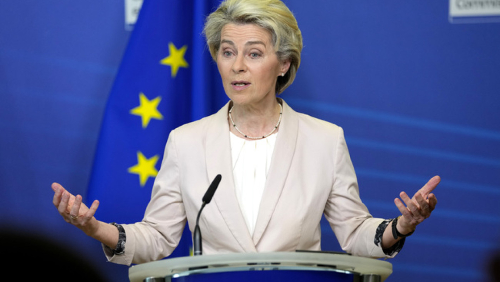 Брюксел подготвя нова финансова помощ за Украйна на стойност пет милиарда евро, заяви Фон дер Лайен