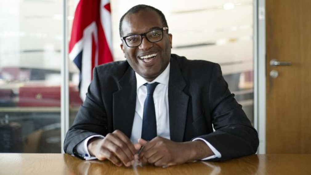Син на имигранти от Гана става първият чернокож финансов министър на Великобритания