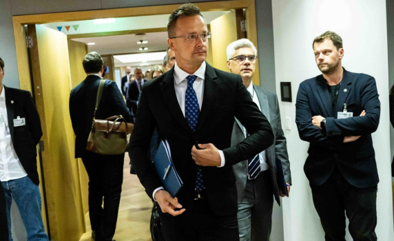 Унгария блокира тавана на цената на руския газ на срещата в Брюксел