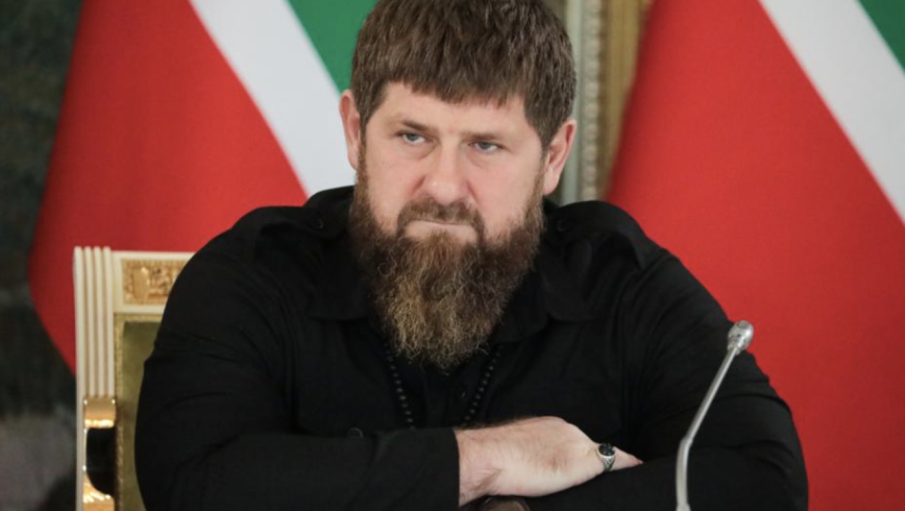 Последвайте Гласове в .Елитни части от Чеченската република, ръководени от