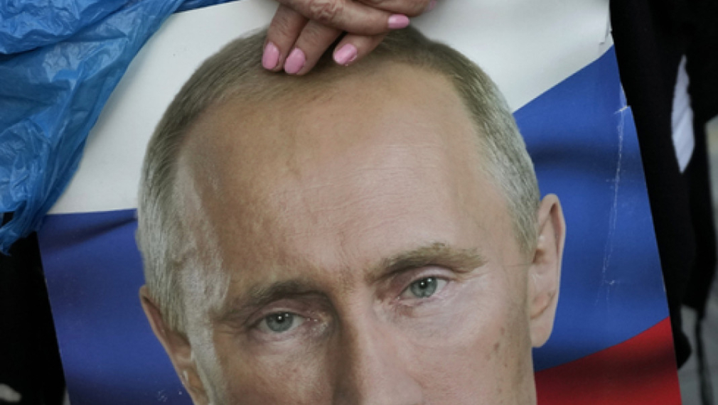 Партията на Путин печели убедително регионалните избори в Русия