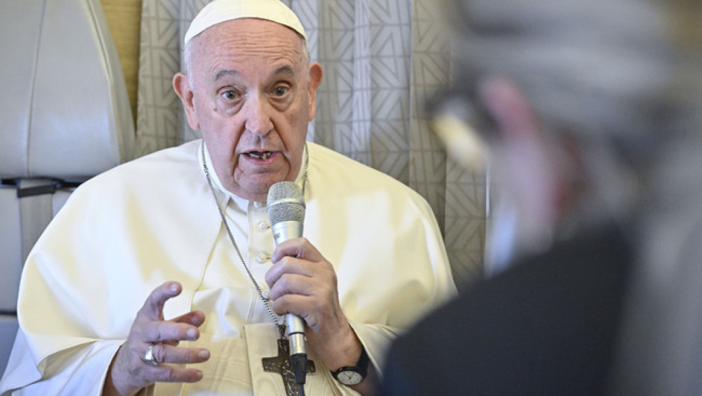 Папа Франциск: Доставянето на оръжия за Украйна е приемливо, ако те се използват за самозащита