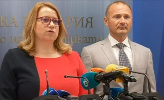 Деница Златева: "Булгаргаз" обявява търгове за доставка на втечнен газ до 2034