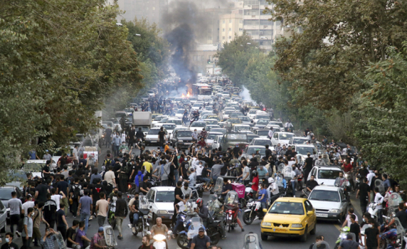 Иранският президент определи протестите в страната като бунт