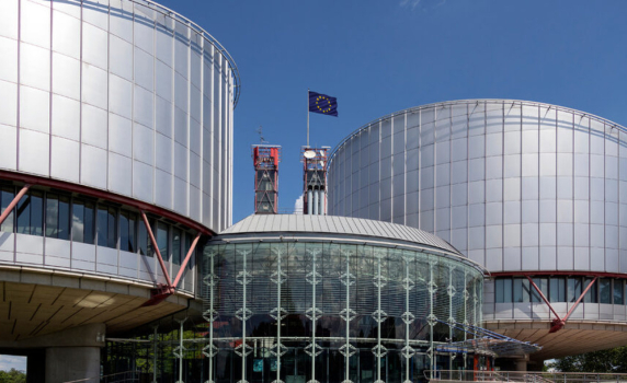 Съдът в Страсбург осъди България за юридическите откази за смяна на пола