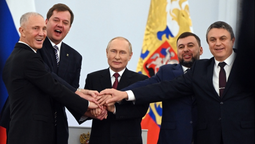 Последвайте Гласове в .Руският президент Владимир Путин подписа днес договори