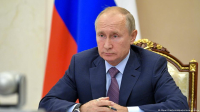 Следвайте Гласове в Президентът на Русия Владимир Путин внесе в