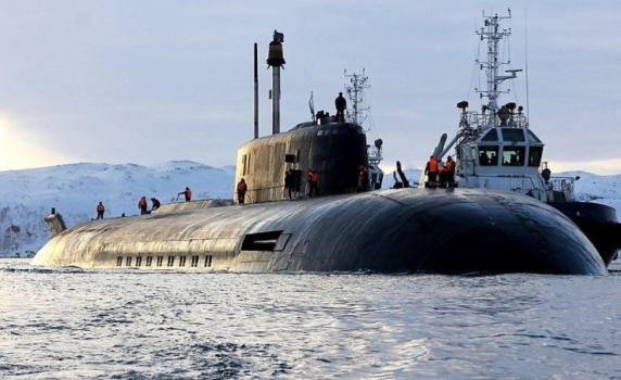 НАТО: Най-голямата руска подводница е излязла за изпитания на торпедо с ядрена бойна глава