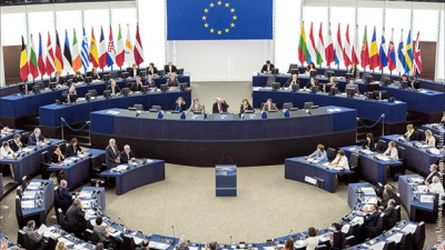Европарламентът подкани "колебаещите се" да изпратят оръжие на Украйна