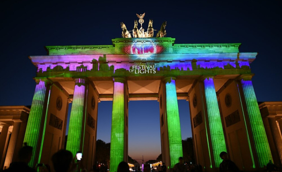 Напук на всички икономии в Берлин започва Фестивал на светлината
