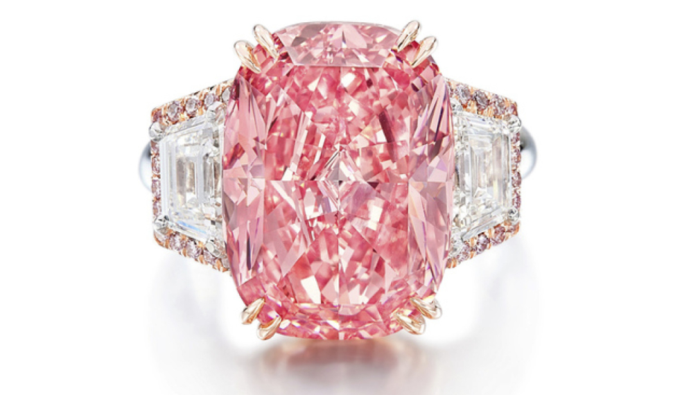 Розов диамант постави рекорд на търг