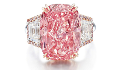 Последвайте Гласове в Розовият диамант  Уилямсън Розова звезда беше продаден за