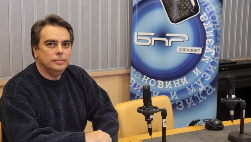 Асен Василев: Позицията на Радев за Украйна е вредна! ПП ще подкрепи предложение за даване на оръжие