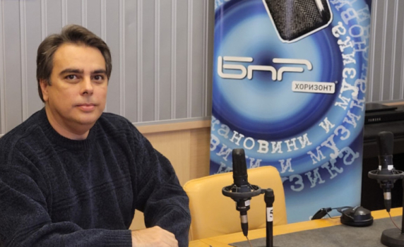 Асен Василев: Позицията на Радев за Украйна е вредна! ПП ще подкрепи предложение за даване на оръжие
