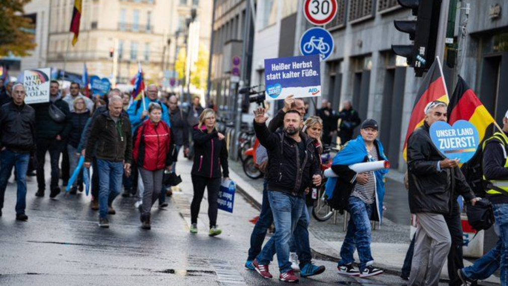 Хиляди излязоха на протест в Берлин срещу високите цени и поскъпването на живота