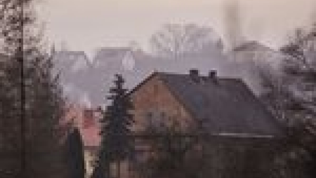 "Блумбърг": Хората в Полша вече горят боклук, за да се стоплят