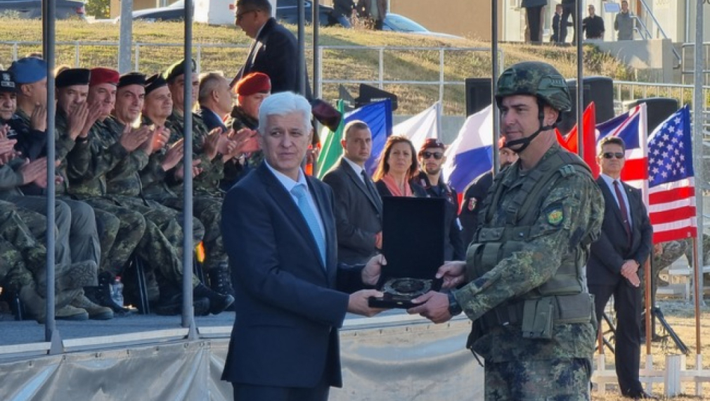 Министър Стоянов: Има спешна нужда от модернизация на армията