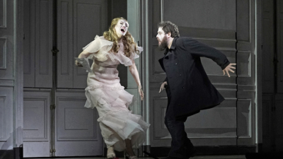 Сцена от Шеспировата постановката Хамлет на операта Метрополитън Снимка АПСледвайте