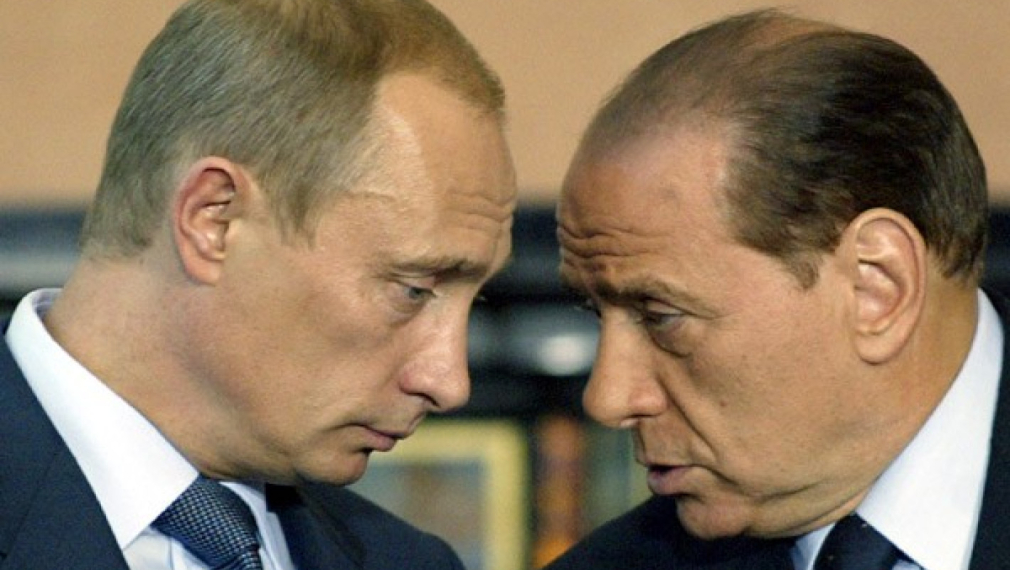 Водката, подарена от Путин на Берлускони, може да е нарушение на санкциите на ЕС