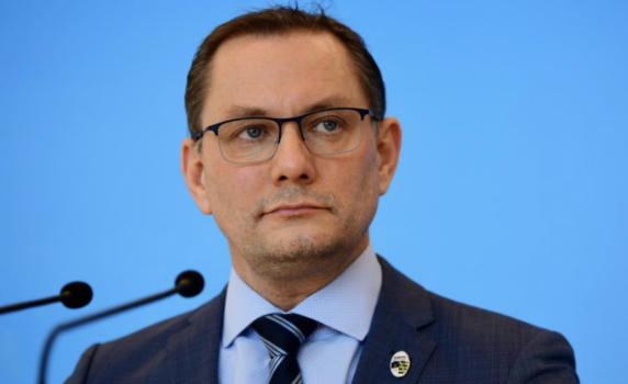 Опозицията в Германия призова за премахване на санкциите срещу Русия и спиране на доставките на оръжия за Киев