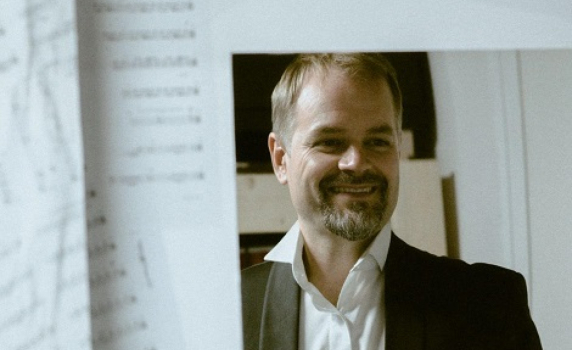 Георги Еленков води Националния филхармоничен хор в програма с градуали и мотети