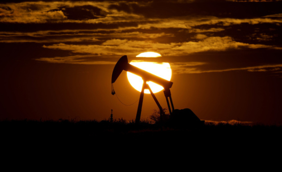 Засилeното търсене повиши цената на петрола