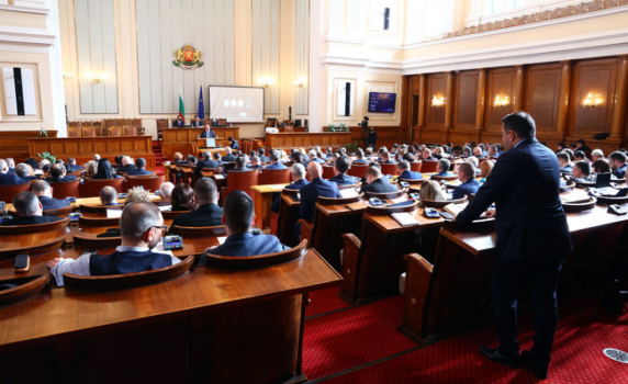 Предоставяне на военна и техническа помощ на Украйна ще обсъди парламентът