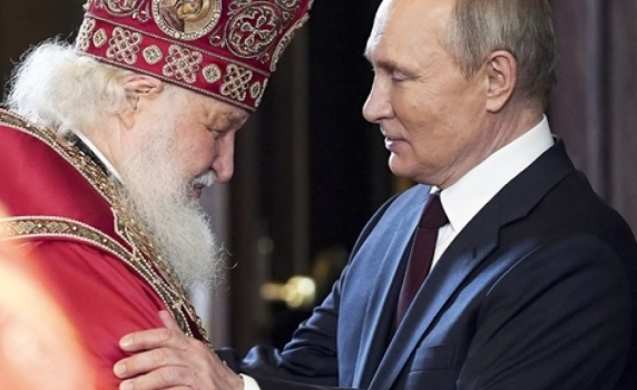 Руската православна църква предложи забрана на операциите за смяна на пола