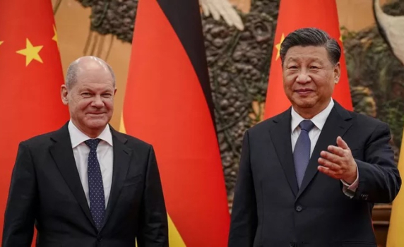 Олаф Шолц в Китай: Германия си навлече критики от европейските съюзници