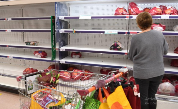 Дефицит на стоки в супермаркетите във Франция