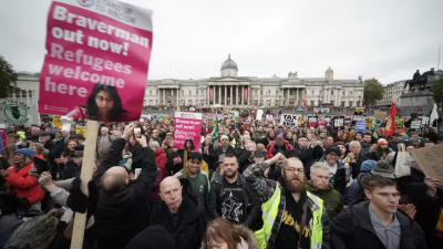 Следвайте Гласове в Хиляди протестиращи са по улиците на британската столица