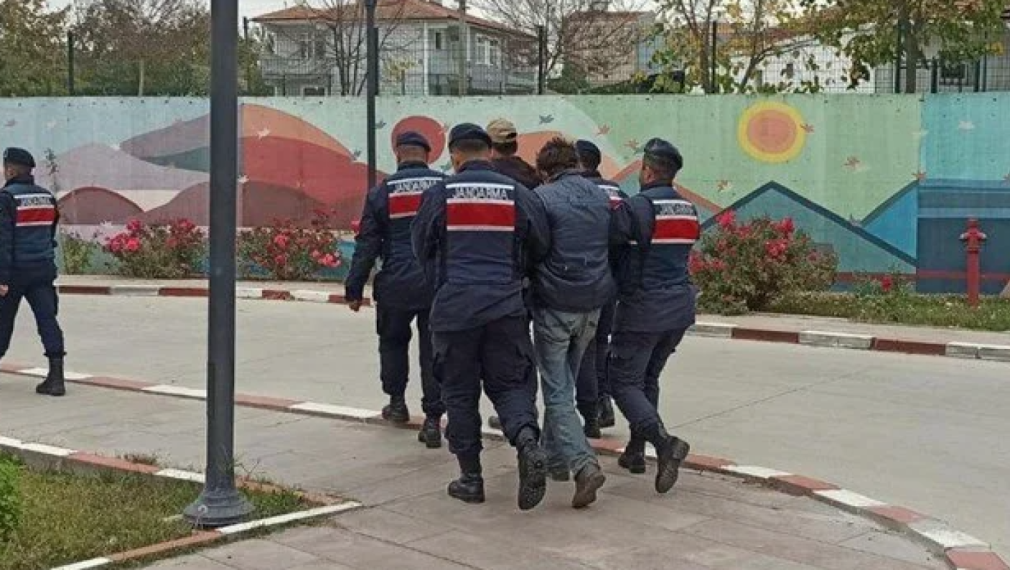 Първи снимки на задържаните за убийството на полицая край Елхово