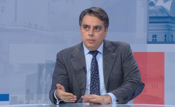 Асен Василев: Няма да разговаряме с БСП за правителство, те не са ни партньор