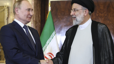 Руският президент Владимир Путин и иранският президент Ебрахим Раиси се