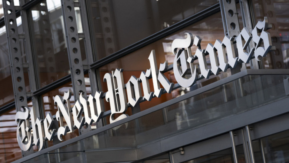 Мъж с брадва и меч опита да влезе в редакцията на в. „Ню Йорк таймс“