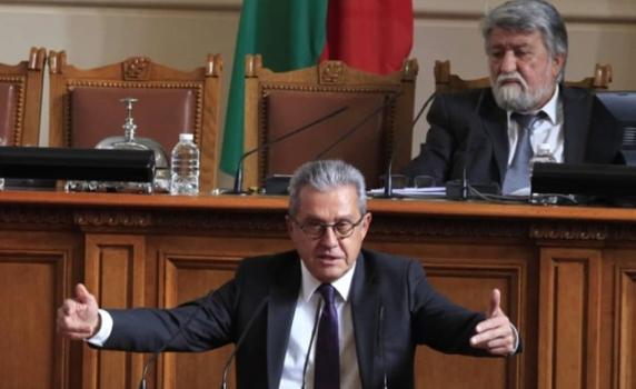 Кирил Петков обещал подкрепа на Йордан Цонев за председател на НС срещу отказ от хартиената бюлетина